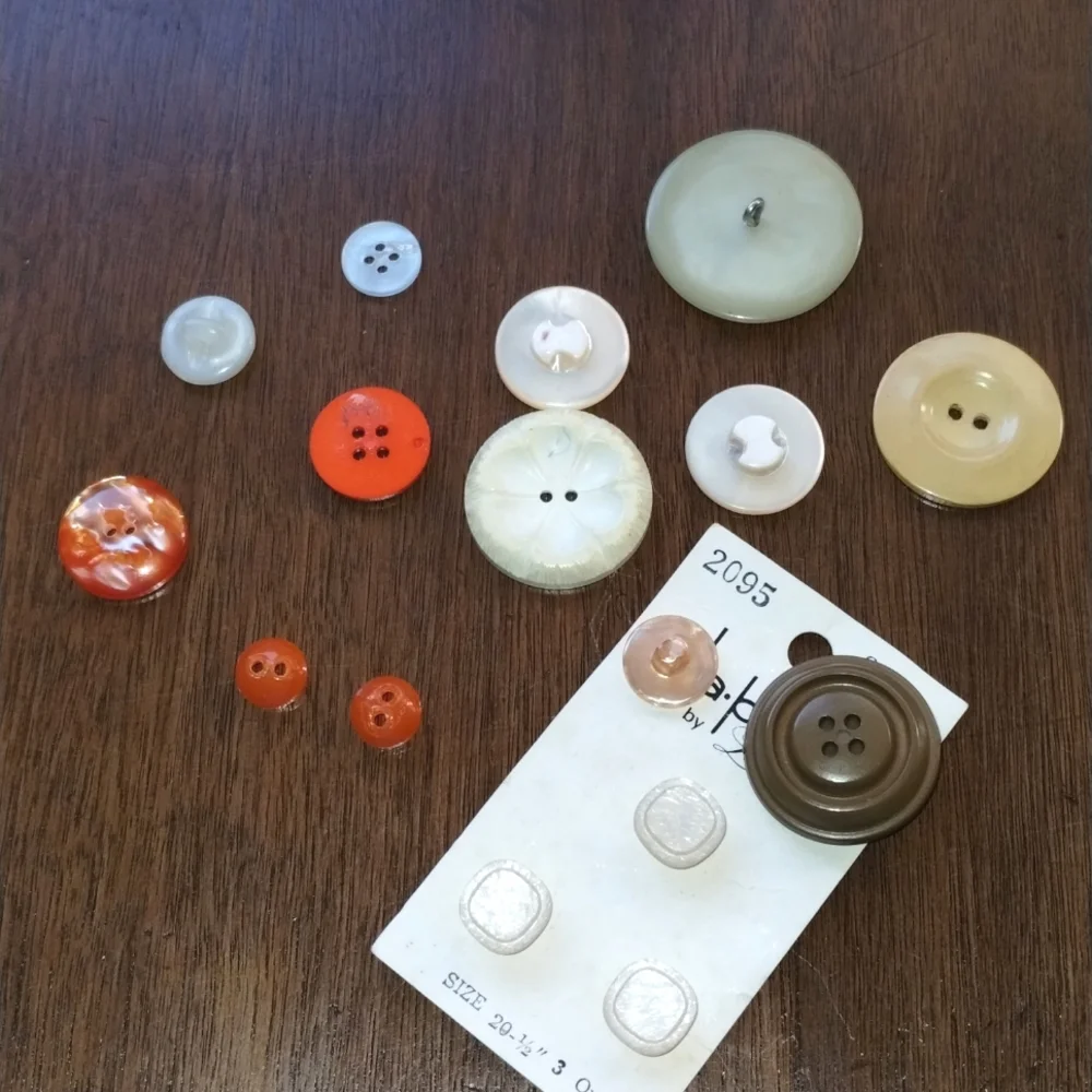 Assorted Buttons